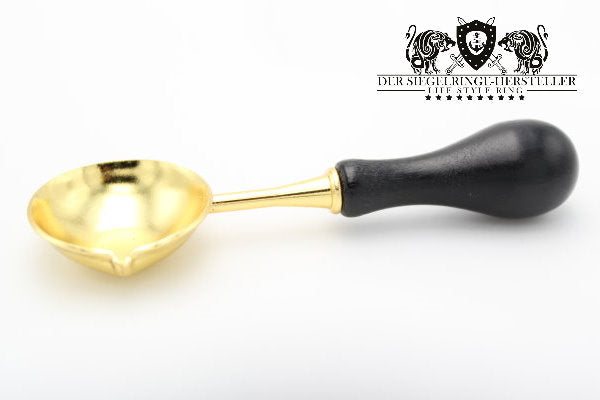 Schmelzlöffel mit Holzgriff